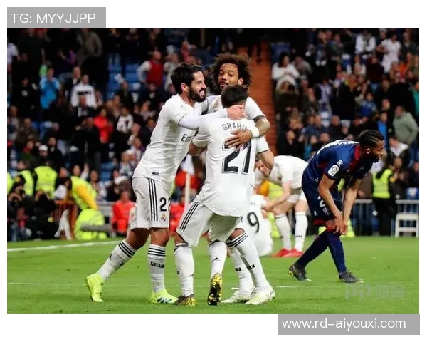 皇马主场迎战塞维利亚1月18日巅峰对决引发球迷热议 皇马主场迎战塞维利亚1月18日巅峰对决引发球迷热议